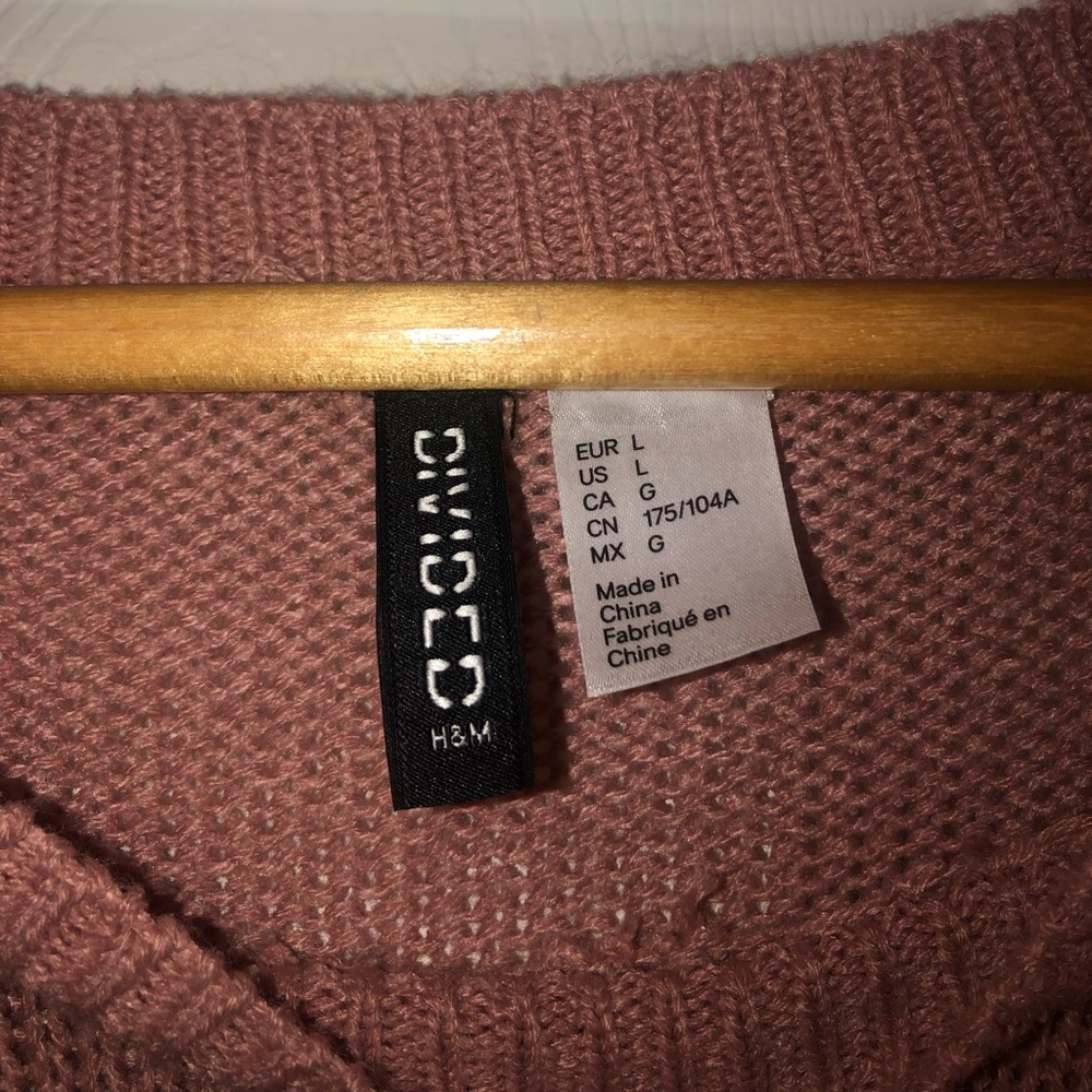 H&M ✨ Layered Sweater - Picture 3 of 4